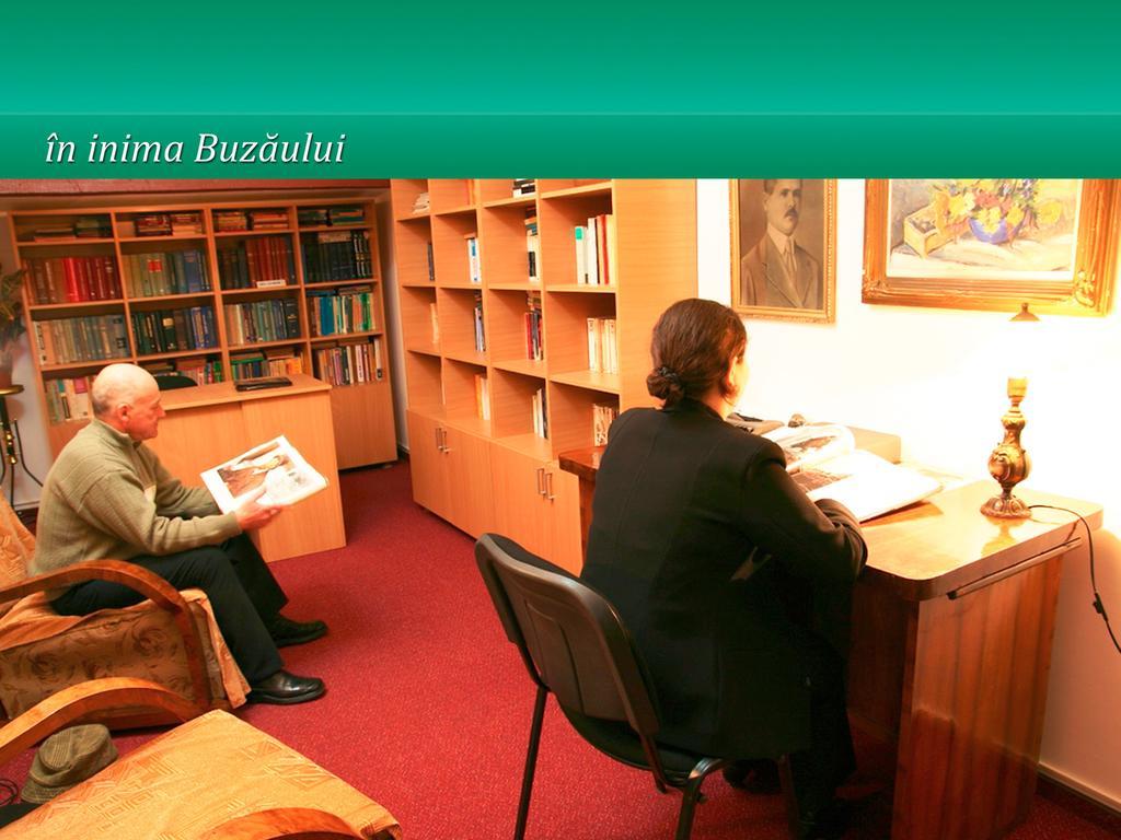 ホテル Pensiunea Casa Matei Berca エクステリア 写真