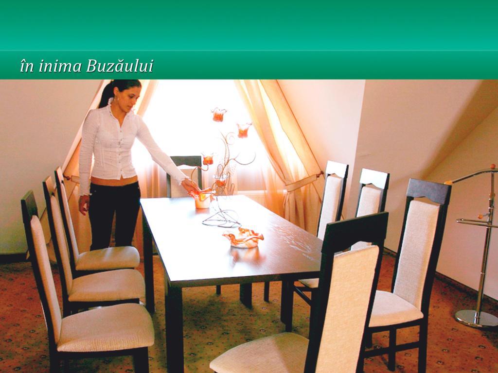 ホテル Pensiunea Casa Matei Berca 部屋 写真